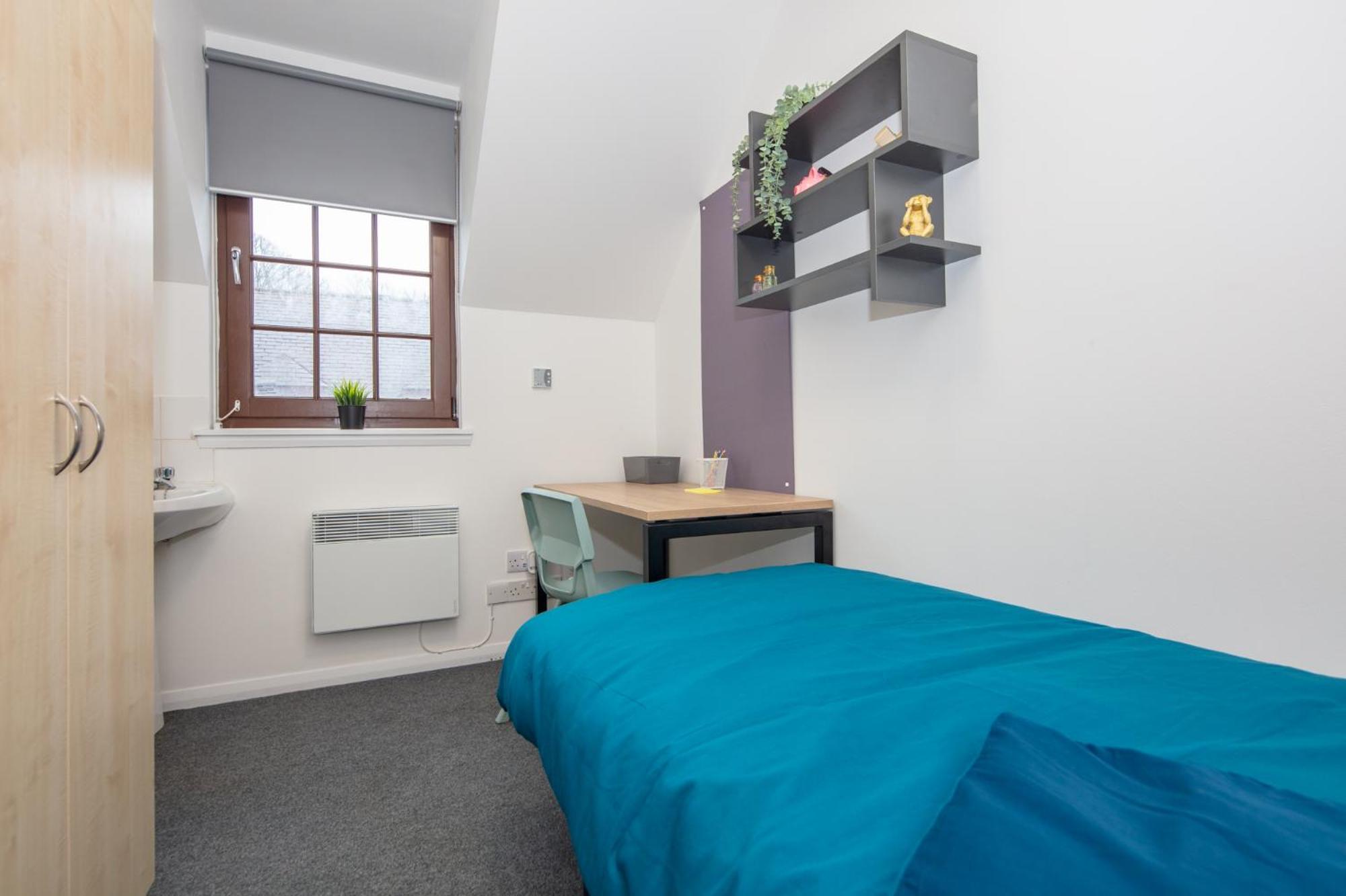 Joivy Cosy Single Room Near Seaton Park-Adults Only Aberdeen Bagian luar foto